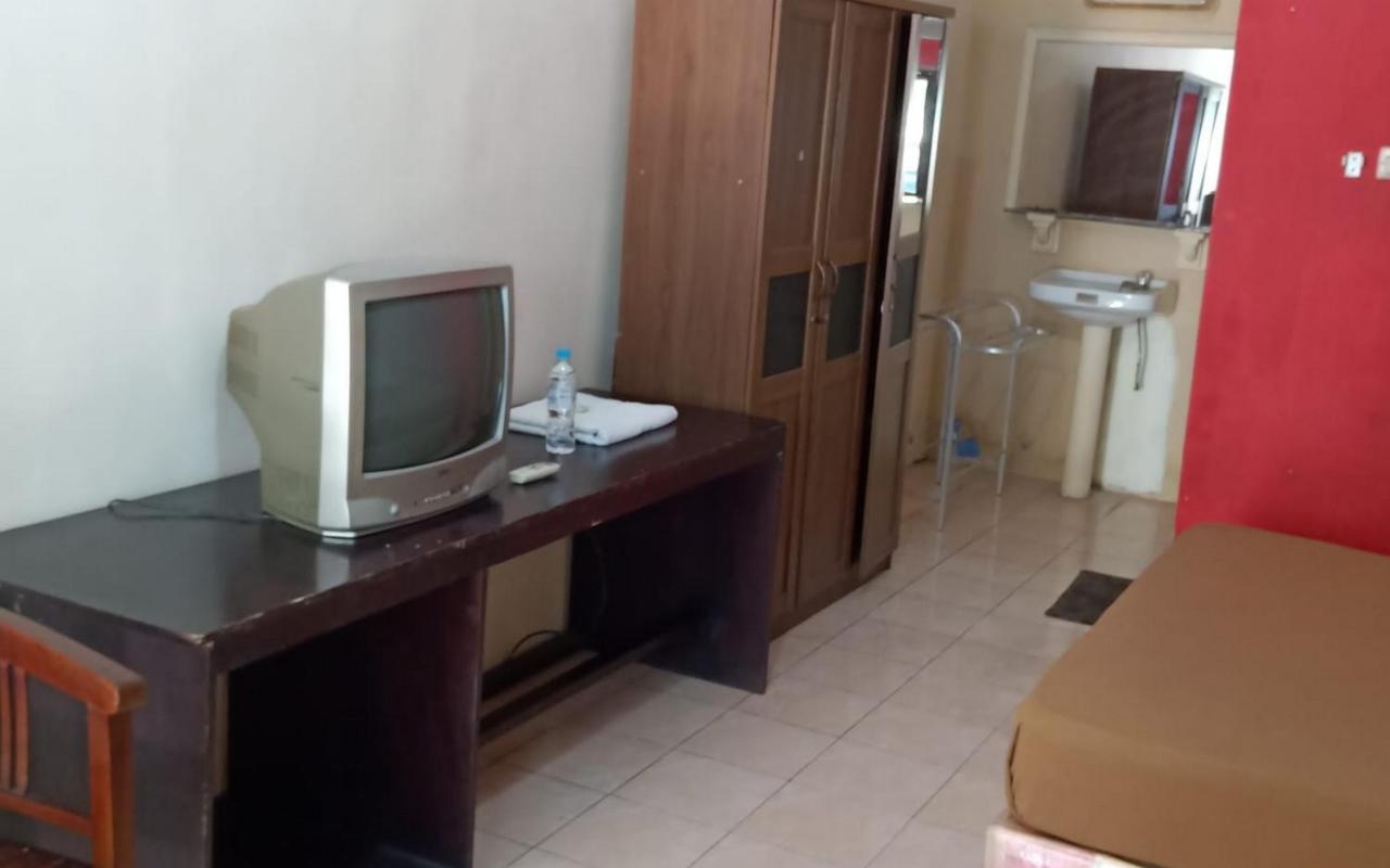 Hotel Nirwana Situbondo Redpartner Banyuanget Exterior photo